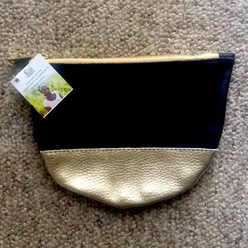 ✨Sseko Medium Moon Clutch✨